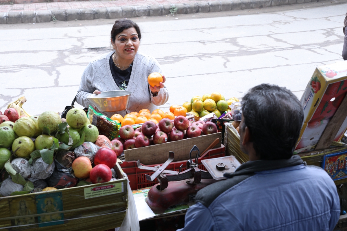 Buying food 6