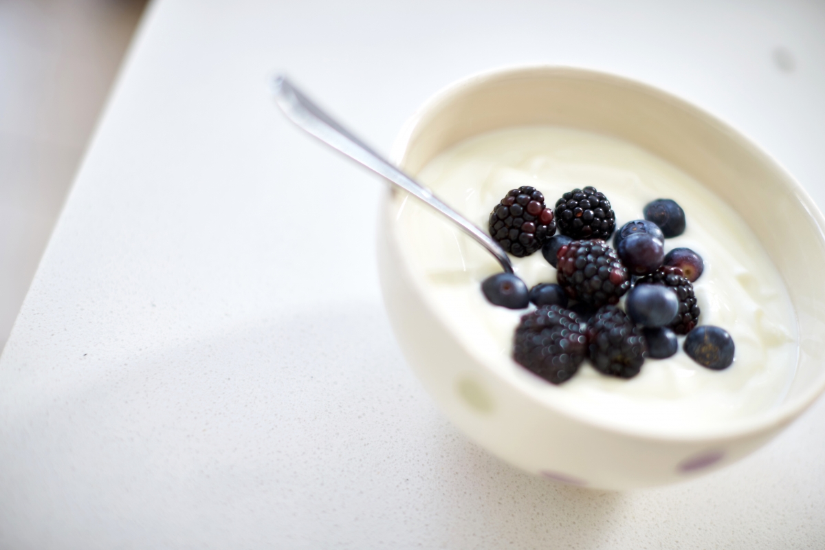Mixed berries with greek yoghurt 