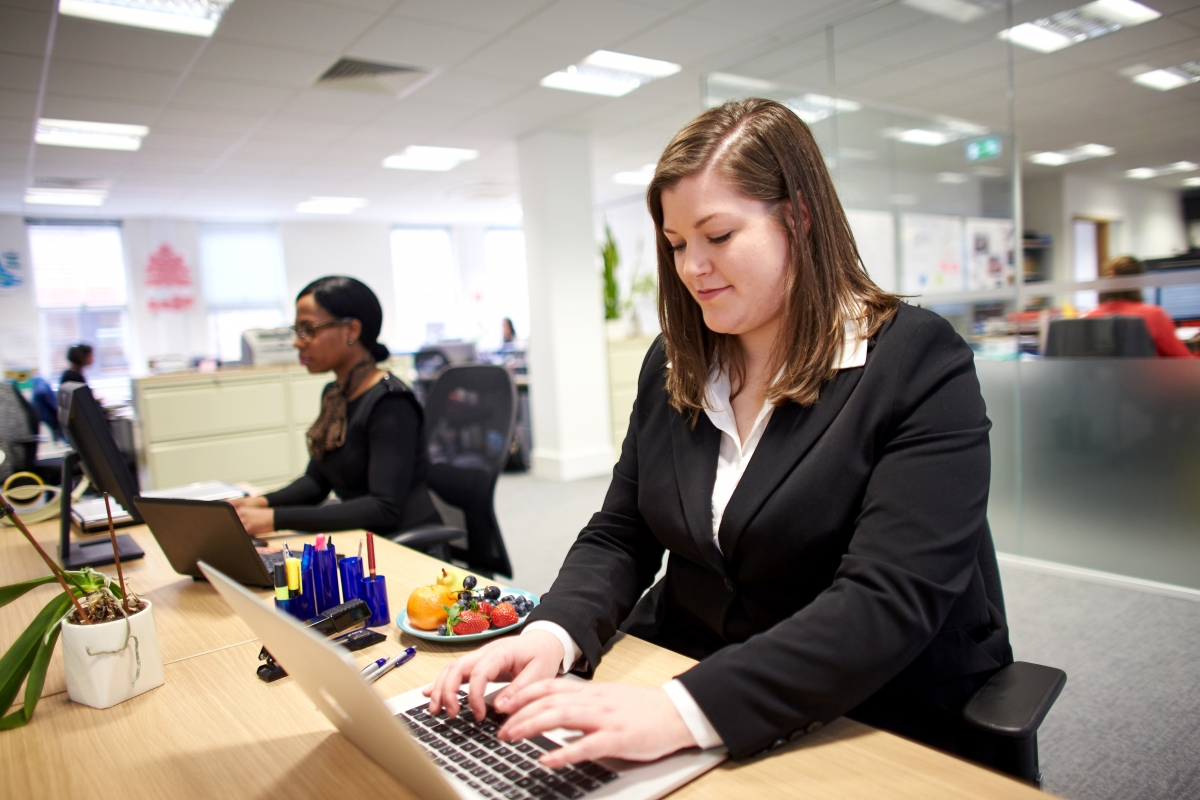 Business women working in the office 